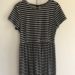 Black & White Peter Som Dress Size large